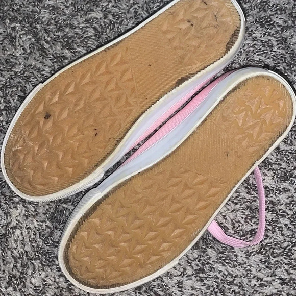 Olivia Miller girl shoes size 2 - Picture 4 of 5